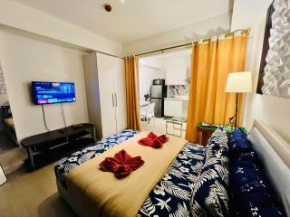 Scr AzureINetflixIBalconyIGames - 0