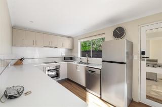 ON THE BEACH - Villa over the road from the beach - 6