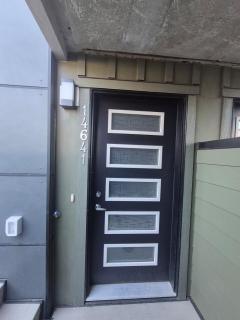 Superb 1-Bdr Apt in New Condo - 5