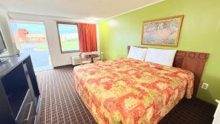 Executive Inn - 7