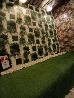 Studio moderne et chaleureux avec escalier design - 5