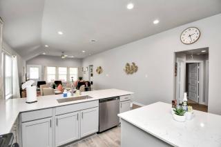 Exquisite 4Bedroom House in Katy - 9