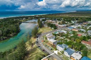 Art Deco Hidden Treasure - 3