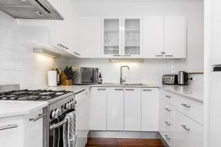 Art Deco Hidden Treasure - 1