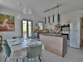 Maison rénovée, confort moderne, quartier calme, parking - FR-1-498-120 - 8