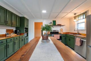 Fern Landing - Peaceful, spacious, modern, firepit - 3