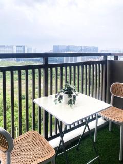 Thyme 1BR Staycation Gentry Manor Near Okada & NAIA Airport - 2