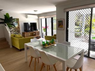 Spacious, 2 bedroom Townhouse in Noosaville Resort - 7