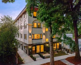 The Adelynn - 5BR Modern Luxury - Central Spot - 0
