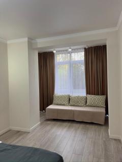 Cozy Apt near Sayran, Shops & Cafés - 2