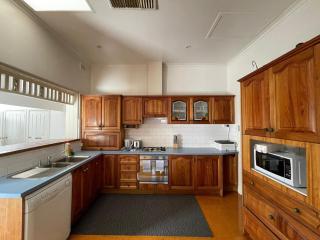 big group house Westbourne park - 5