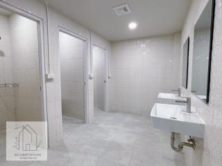 WJ Luxury Sathorn - 9