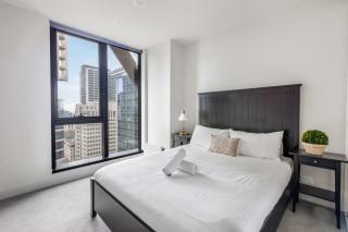 Modern Nomads City View 2BR Near Melbourne Central and QV Market - 6