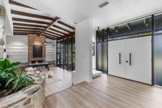 Altamonte Springs Retreat Fenced Yard & Workspace - 5