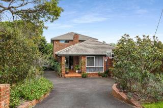 Palmyra Villa - Pool & Spa, Steps to Village - 3