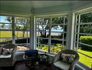 The Lake House with private spa Lake Rotorua - 0