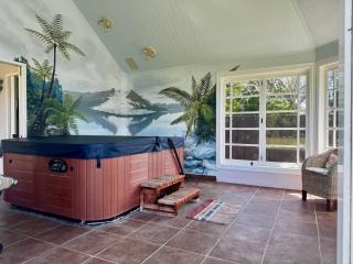 The Lake House with private spa Lake Rotorua - 7