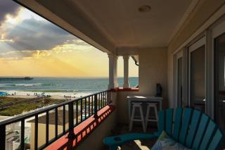 Oceanfront Comfort at Seabreeze Retreat! - 0