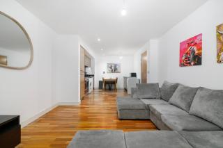 Modern 1BR Apartment near Edgbaston Cricket Ground - 5