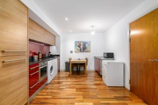 Modern 1BR Apartment near Edgbaston Cricket Ground - 3