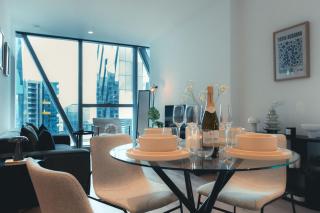 Modern City Retreat Melbourne CBD - 4