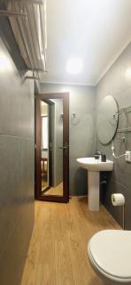 Beachfront 4-bedroom home in Kaprovani pine forest - 4