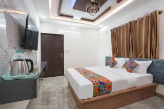 FabHotel Royal Suites I - 9