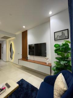 Penta Square DHA Sapphire Studio Apartment - 8