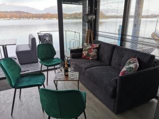 Houseboat Mookerplas met Hottub - 8