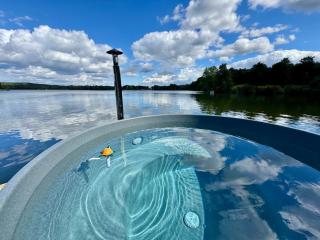 Houseboat Mookerplas met Hottub - 9