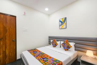 FabHotel Yendluri's Abode - 7