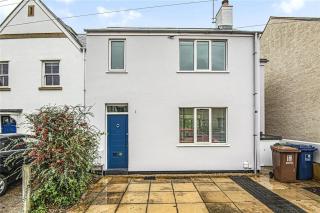 Bright 3-bed home with garden and parking, central Oxford - 4