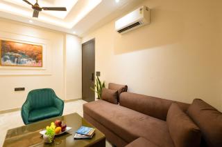 Leaf 9 Grand, Near Udyog vihar and Yashobhoomi - 8