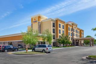 Comfort Suites Oshkosh West - 9