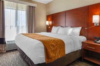 Comfort Suites Oshkosh West - 1