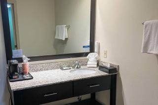 Sleep Inn & Suites Roseburg North Near Medical Center - 3