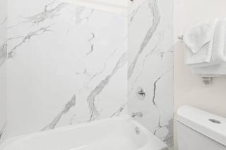 MainStay Suites Raleigh North - Raleigh - 3