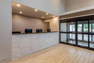 Quality Inn & Suites Evansville Downtown - 5