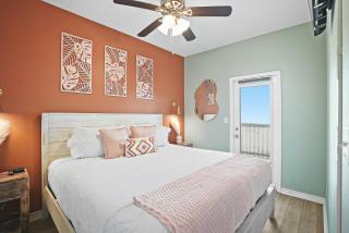 Golf Cart - Walk to Beach - Pool - Pets - Floor BR - 7