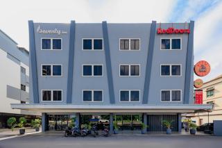 RedDoorz Plus near Ferry Terminal Batam Center - 7