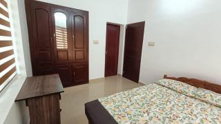 MOM'S VILLA - 1