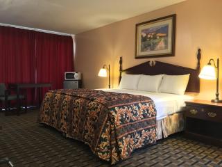 Gray Plaza Motel, Marion IL - Marion - 7
