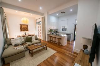 Heritage Elegance Close to CBD - 9