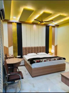 PLAY RAJKUMAR GARDEN & ROOMs - 0