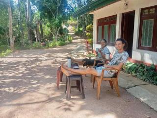 Modern Nature Retreat - Private Holiday Home in Bandarawela Hills - 9