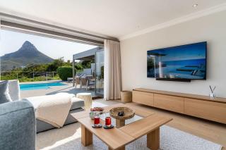 Nura Townhouse Camps Bay with Private Pool & Views - 5