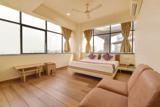 FabHotel Soham Palace - 4