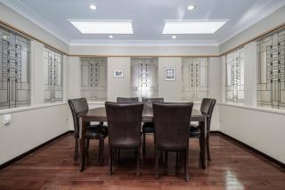 3 Bed 2 Bath Retro-Chic Comfort on the Crescent - 6