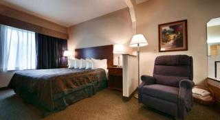 Best Western Fostoria Inn & Suites - 1