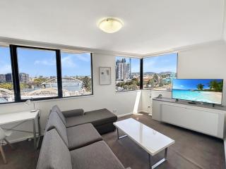 Riverside Apartment in Central Brisbane - 9